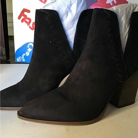 Vince Camuto Suede Block Heel Booties Size 11 - Picture 2 of 6